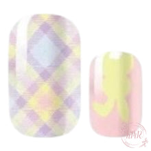 Load image into Gallery viewer, Hattie Nail Wrap