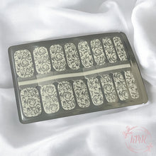 Load image into Gallery viewer, Estrella Nail Wrap