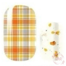 Load image into Gallery viewer, Astrid Nail Wrap
