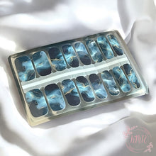 Load image into Gallery viewer, Pinar Nail Wrap