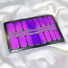 Load image into Gallery viewer, Lorcan Nail Wrap