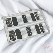 Load image into Gallery viewer, Mae Nail Wrap
