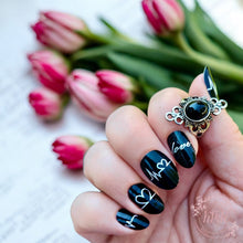 Load image into Gallery viewer, William Nail Wrap