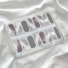 Load image into Gallery viewer, Benno Nail Wrap