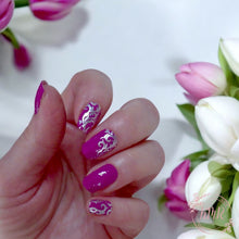 Load image into Gallery viewer, Oliver Nail Wrap