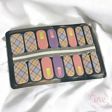 Load image into Gallery viewer, Hattie Nail Wrap