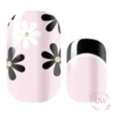 Load image into Gallery viewer, Luxton Nail Wrap
