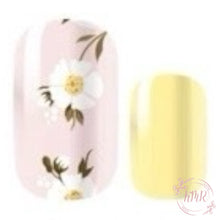 Load image into Gallery viewer, Millie Nail Wrap
