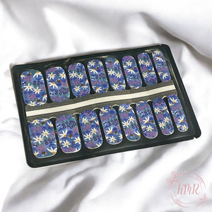 Lakshmi Nail Wrap